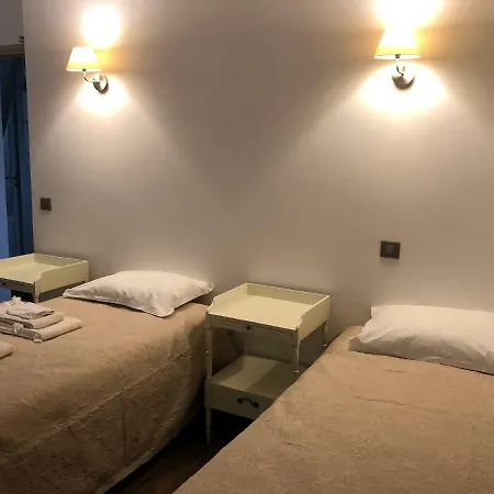 Exceptionnel, 130 M2, Vue Aerienne Sur Paris Ville-d'Avray